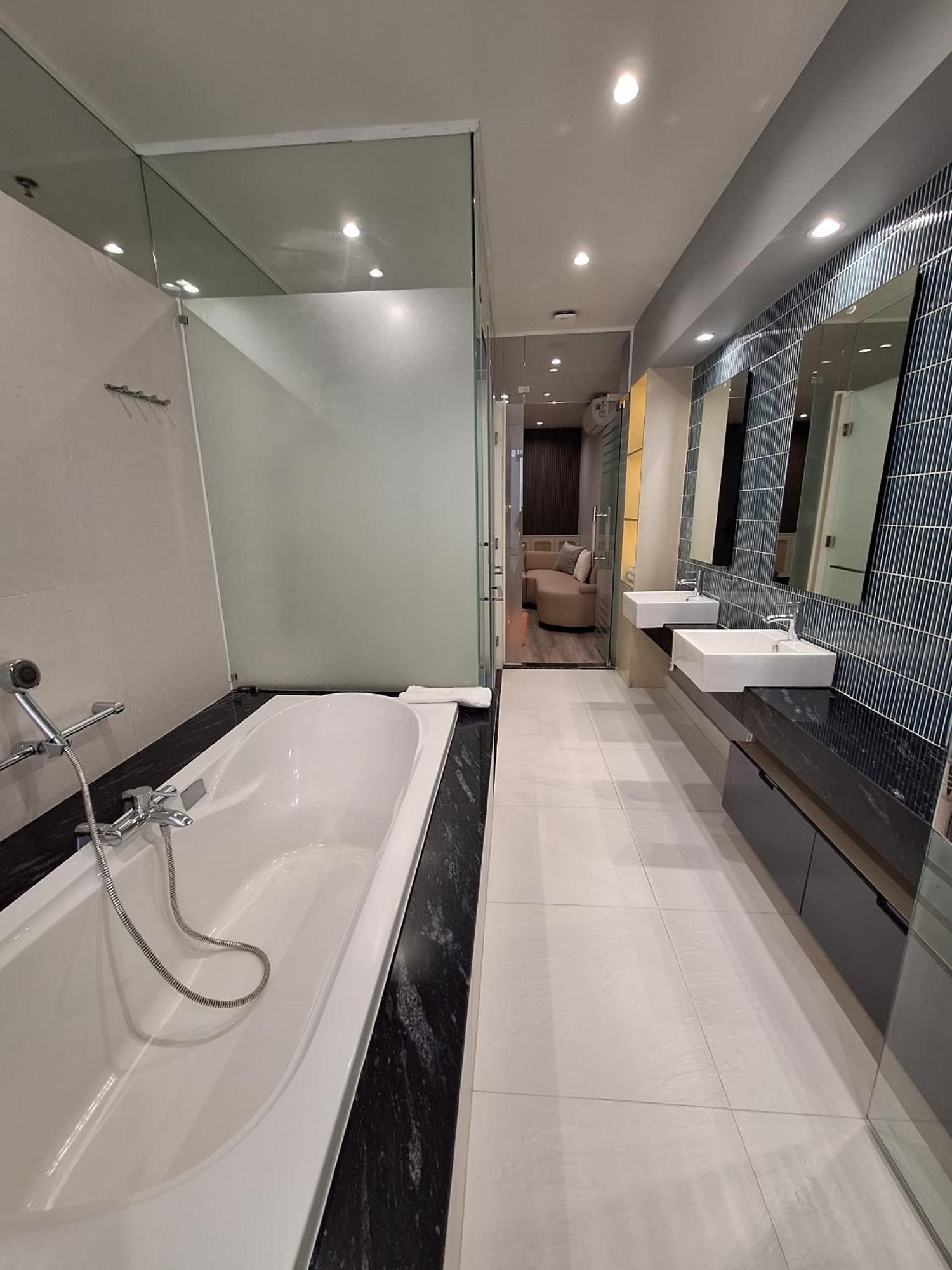 Mcgallery Art - Lucky Residence Suite'S & Apartments Hô Chi Minh-Ville Extérieur photo